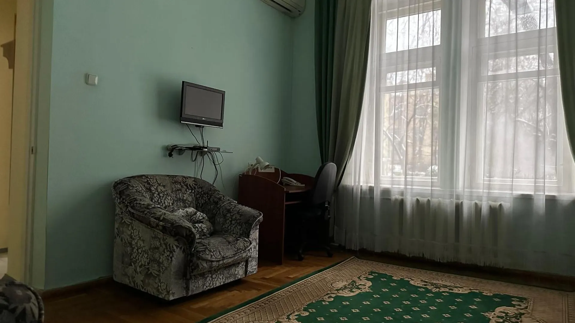 Sikorsky Hotel Κίεβο 0*,  Ουκρανία